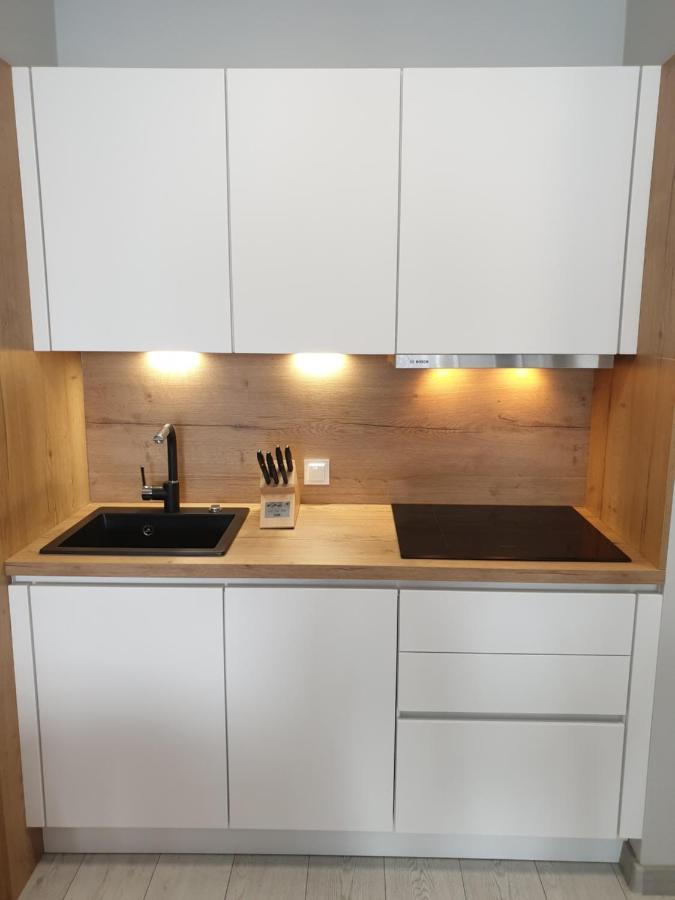 Private Apartment, Aircondition, Hd Tv Pl & De, Wifi, Garage, Fully Equipped, Near Beach Kolobřeh Exteriér fotografie