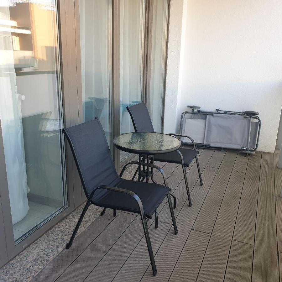 Private Apartment, Aircondition, Hd Tv Pl & De, Wifi, Garage, Fully Equipped, Near Beach Kolobřeh Exteriér fotografie